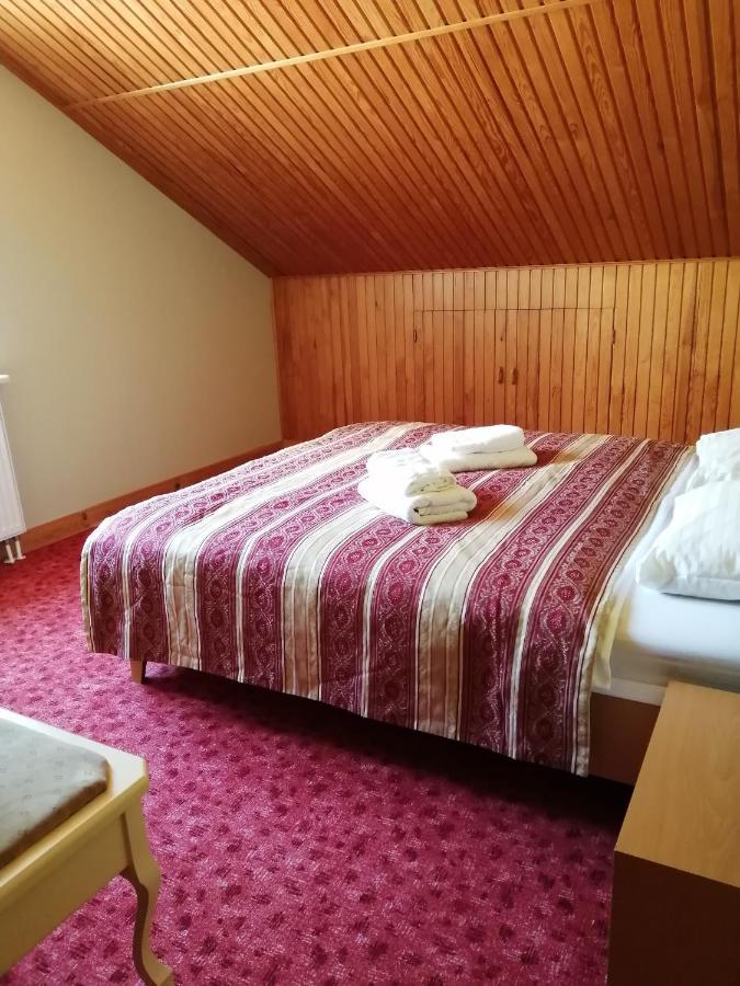 Idile Bed & Breakfast - Висагинас Екстериор снимка