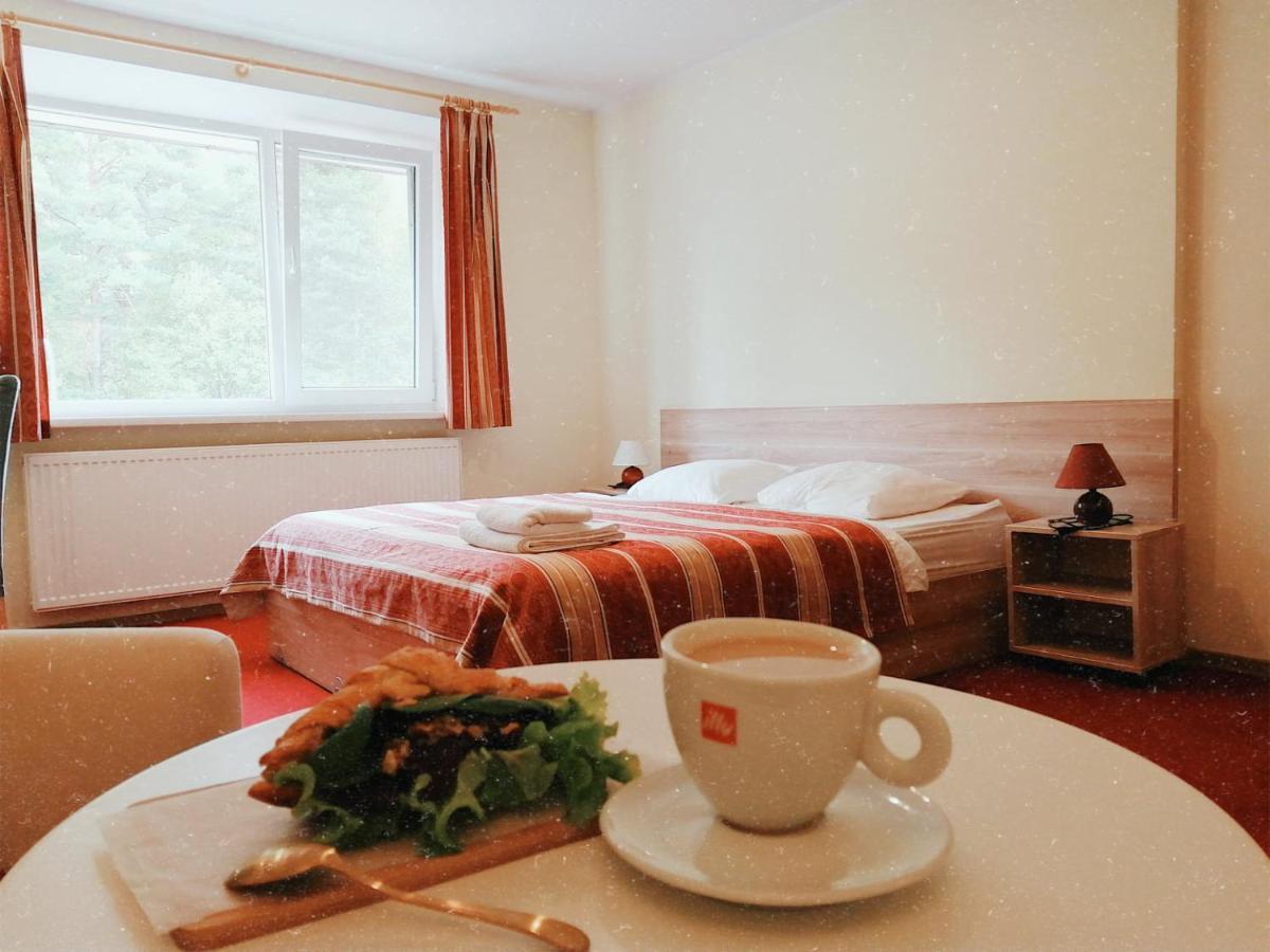 Idile Bed & Breakfast - Висагинас Екстериор снимка